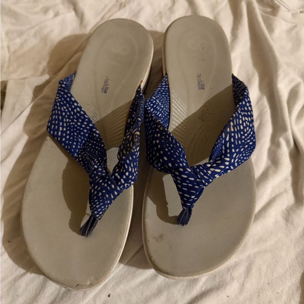 Clarks Blue and White Women's Flip Flops